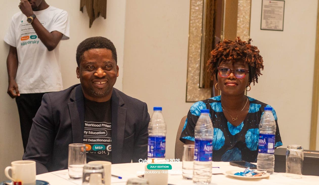 Segun Akande at a roundtable with delegates